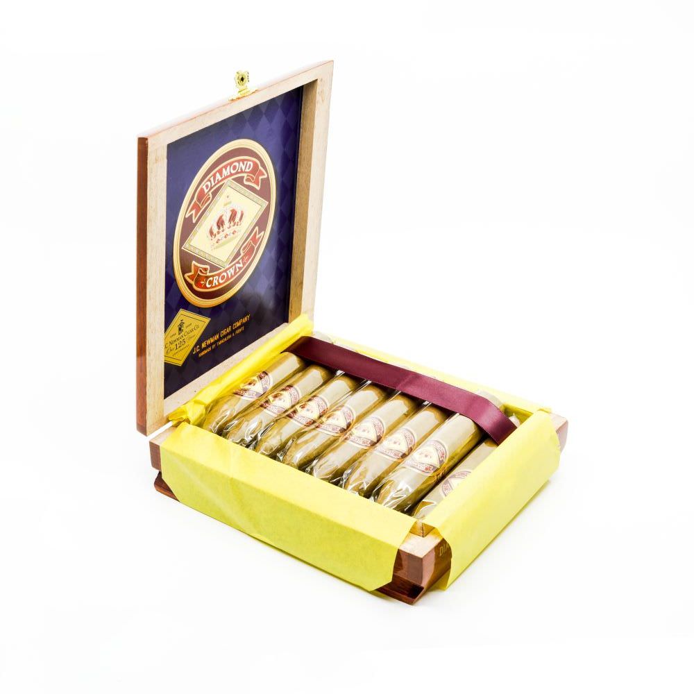 Diamond Crown Torpedo 8 Natural Cigar Box Open
